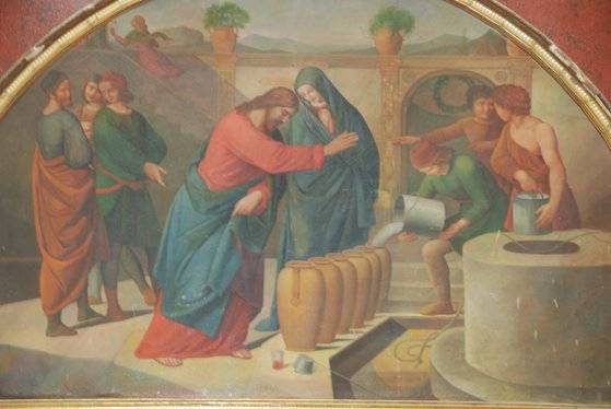 예수는 혼인 잔치에서 포도주가 떨어지자 항아리에 물을 채워 포도주로 바꾸었다고 한다.