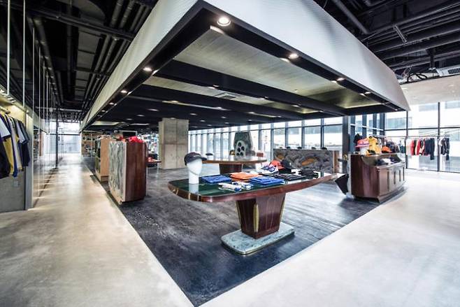 웍스아웃(Worksout) 홍대 라이즈점