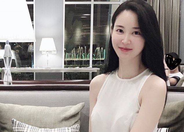 걸그룹 나인뮤지스 원조 멤버 이샘이 특정 멤버를 저격하는 듯한 글을 올려 주목 받고 있다. /사진=이샘 인스타그램