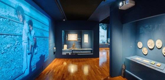 국립민속박물관의 '부산, 바다와 뭍의 나들목' 전시장 모습. [사진 국립민속박물관]