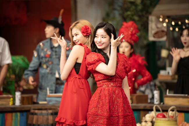 TWICE Sana, Dahyun show anti-war charmTWICE Sana and Dahyun will appear on tvN Amazing Saturday which will be broadcast on June 12th.Sana, who appeared on Amazing Saturday in three years, cited the key as a member he wanted to see.I was glad to see that you had been to the military, he said. You gave me strength in your dictation three years ago, but today I will give you strength.The key, who had a mountaineering fashion pool on the hood to the bar of the spring water, laughed at the regret that he had come to the house.Dahyun, who had been outspoken in the last broadcast, said, Today is unplanned. I was full of confidence at my first appearance, but it was useless if there was a problem.Ill solve it as it goes today. When the dictation began, Dahyun showed a creative aspect of writing genius.Just take one, he said, releasing a variety of biz editions that applied the words, and making up the N-act without clogging.Sana also caught the attention with a pleasant sense of entertainment.He showed a smart figure that explained his own support by saying I think it will be about 53% and showed a loud voice in front of the market food.On the other hand, the issue of high difficulty, which includes the most English words in the history of Amazing Saturday, was presented on this day.The nervous battle of the Doremis to become a hero in the situation of Abi Kyu-hwan was fiercely unfolded.Taeyeon predicted his performance as a catcher in the past, and Shin Dong-yeop, who is under the influence of Taeyeon in the one-shot ranking competition, also showed his ability.In addition to the key to Kiero, Kim Dong-hyuns struggle added to the excitement, raising questions as the fantastic teamwork of the members is added and a dramatic support like a movie has been unfolded.