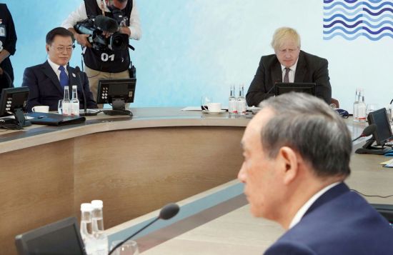 G7 참석한 문재인 대통령, 보리스 존슨 영국 총리, 스가 요시히데 일본 총리 [이미지출처=연합뉴스]