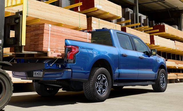 포드 F-150 라이트닝 리뷰