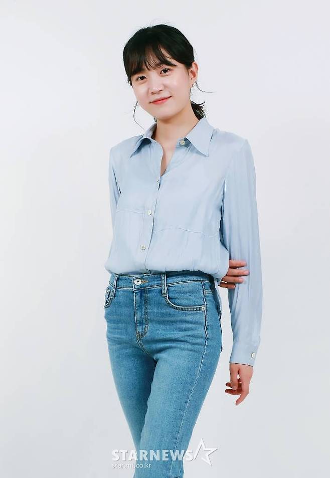 드라마 '다크홀'의 배우 이하은이 10일 본지와의 종영인터뷰에 앞서 포즈를 취하고 있다. /2021.06.10 /사진=이동훈 기자 photoguy@