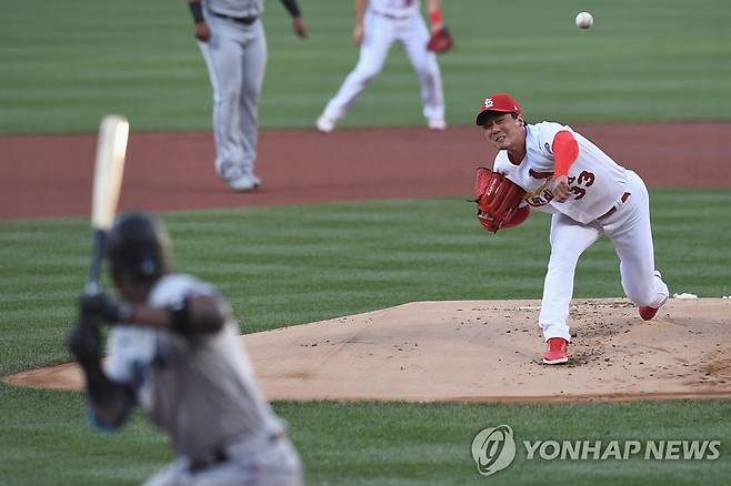 1회초 마이애미 타선 상대하는 김광현 [AFP=연합뉴스]