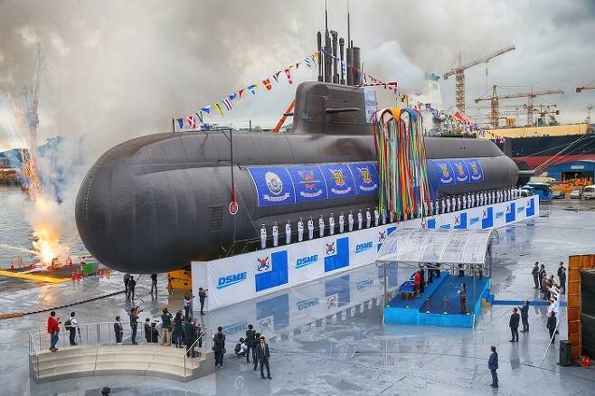 3000톤급 잠수함 '도산안창호함' 진수식 (대우조선해양 제공)© 뉴스1