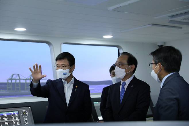 문성혁 해양수산부 장관이 22일 세종에 위치한 한국해양교통안전공단을 방문해 해양사고 예방상황을 점검했다. (사진=해양수산부)