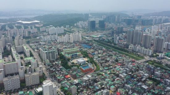 [서울 북가좌 제6구역 재건축 지역 항공사진]