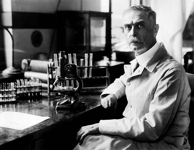 노벨생리의학상을 받은 1930년 무렵 카를 란트슈타이너. 그가 1901년에 발표한 혈액형 분류가 그 중요성을 인정받고 노벨상 수상자로 결정되기까지 29년이 걸렸다. /게티이미지코리아