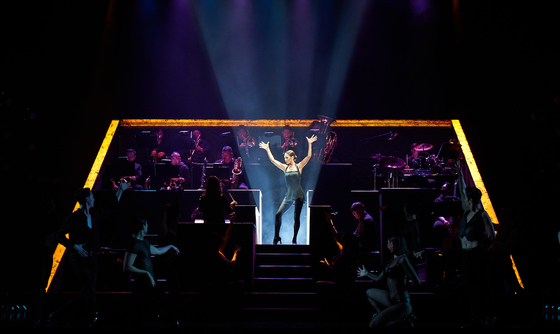 A scene from ″All That Jazz″ in the musical ″Chicago,″ featuring veteran musical actor Choi Jung-won. [SEENSEE COMPANY]