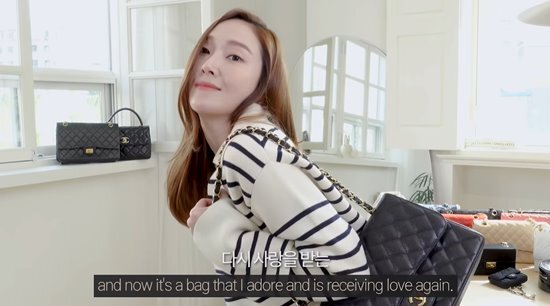 Jessica has unveiled a range of Chanel bags she has collected over 13 years.On the 18th, YouTube channel Jessica Jung posted a video titled Chanel Back collected for 13 years.Jessica said, I will release my bag, which has been a lot of requests for a while. There are many other bags, but I will release Chanel in particular.Jessica noted, I bought 1-2 a year since I was a child, but it looks a lot, but if you wear a good bag, you do not have to wear clothes as luxury goods.I was also surprised to see that more than 20 Chanel bags were not at a glance.In fact, Chanel bag is a bit of a price range, but I think its worth a lot of investment, Chanel is really a finance tech, Ill call it Shatech, he said.I bought it 10 years ago and the price difference is too much.Jessicas Chanel tribute is not over: Every time I buy one, I live with a lot of love.I have chosen only the things I care about, but in fact there are more than 10 years of bag and a few months of personal life.But I can not tell which one is the person, he said. It seems to be Chanels charm. Her Chanel bags ranged in variety: from the ivory minibags her brother Crystal bought her, to round bags, caviar leather bags to sheepskin bags.Jessica said, Many people like caviar bags that do not scratch well, but I like the classic feeling and often pick up sheepskin bags.She then introduced her own Chanel bag, which was renovated by vintage artists, and a rare bag that could not be found in Korea.At the end of the video Jessica said, There are a lot of Chanel bags that I have not introduced yet, and next time I will return to the second round or show you other brands of bags.In her introduction video, netizens responded that Please tell me how to keep expensive bag, It is so cool, sister and How hard you worked.Photo = YouTube channel Jessica Jung
