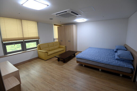 A special living area at the North Korean Refugee Protection Center (pool photo)