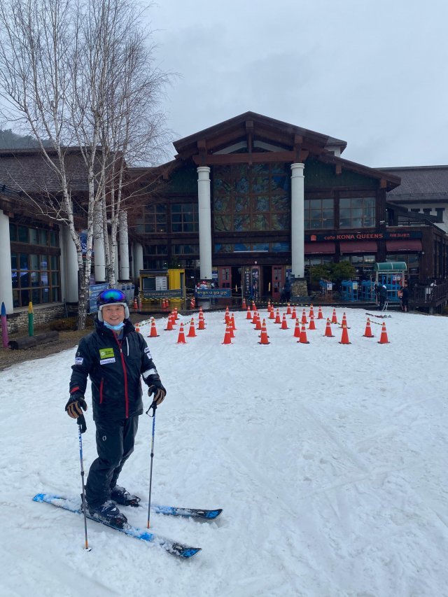 김장용 교수는 30년째 겨울이 되면 스키를 즐긴다. 한때는 10년 동안 승마도 했다. 김장용 교수 제공
