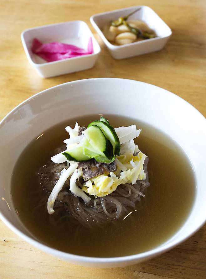 집안 내림 음식이었던 평양냉면 맛 그대로 선보이는 '도선재'의 평양냉면. / 이경호 영상미디어 기자