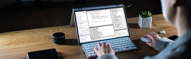 '프로그래머' 스펙에 학력이 추가되고 특정 이미지가 형성되면서 점차 여성들은 프로그래머 시장에서 퇴출당했다. 게티이미지뱅크