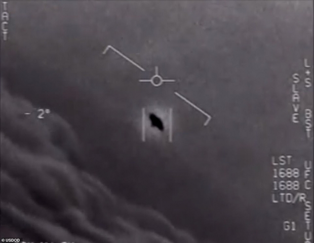 미 국방부가 2018년 3월 공개한 UFO 관련 영상 중 하나의 모습
