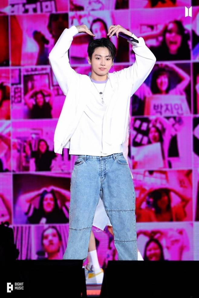 "I had to have it♥" 방탄소년단 정국 의상도 뜨거운 사랑..이어지는 '열혈 팬심'