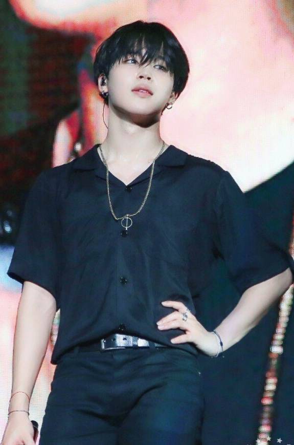 지민이 나이가 든 적이 있던가..방탄소년단 지민, 동안 리즈 미모+아이코닉 블랙 헤어 'Young Forever'