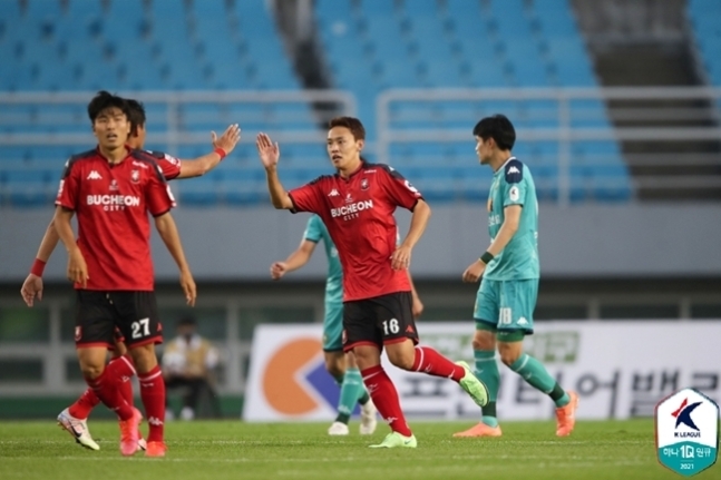 부천FC가 안산 그리너스와의 원정 경기에서 2-2로 비겼다. (한국프로축구연맹 제공)