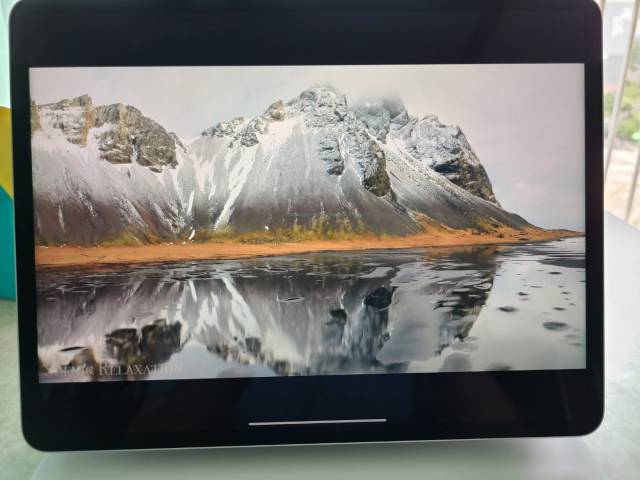 4K 고화질 영상을 재생 중인 아이패드 프로 5세대/사진=노현섭 기자