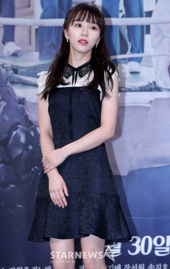 그룹 AOA 출신 배우 권민아가 남자친구 양다리 의혹에 강경한 입장을 밝혔다. /사진=스타뉴스