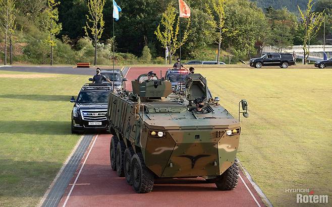 현대로템 K808 차륜형장갑차