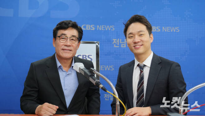 진수화 광양시의장(왼쪽)이 지난 7일 김유석 아나운서가 진행하는 전남CBS <시사의 창>에 출연해 대담을 진행했다. 박명신VJ