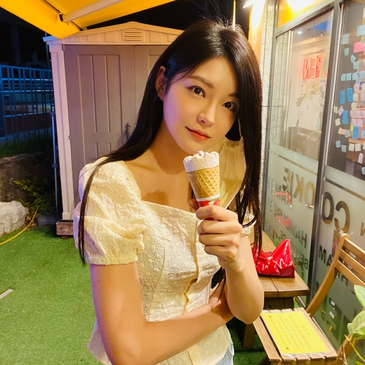 Actor Han Chae-kyung has revealed a sweet routine like Ice cream.On the 10th, through the official SNS account of Forest Entertainment, I have always bought Ice cream after the exercise!, and shared the photo.Han Chae-kyung, who is in the public photo, is proud of her doll-like beauty with a cool Ice cream, and her eyes are staring at the camera.Especially, the visual and atmosphere reminiscent of the hot summer Ice cream AD makes the viewer excited.Han Chae-kyung has been supported by MZ generations by digesting various characters such as MBC How I Founded Kim Ae-il, playlist To My Name Yang Sa-rom, Girls World Seo Mi-rae.Recently, he was selected as the exclusive model of cosmetics brand. In the next horror true story Pear Thumb, he is expected to become a next-generation horror queen by playing a ghost with attractive visuals.