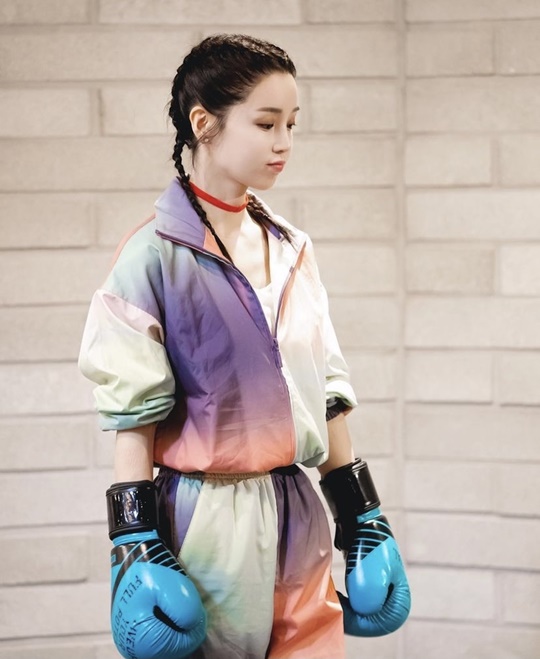 On the 14th, Nam Gyu-ri posted a picture on his Instagram with an article entitled You are my song # You are my spring # Anga Young.Nam Gyu-ri in the public photo is wearing a boxing glove and making a sharp look.Nam Gyu-ri showed off her cute visuals, boasting a smaller face and full features than gloves.The netizens who saw this responded such as I am cute to have a lip sticking out, I am cool with boxing rules, I think I will be covered with one glove, and Gaoyoung is so cute.Nam Gyu-ri is in the midst of playing the role of TVN Wall Street drama You Are My Spring Actor Ahn Ga Young.You My Spring is a drama about the story of people living under the name of adult living in the building where the murder occurred and starting, and it will be broadcast every Monday and Tuesday at 9 pm.Photo L Nam Gyu-ri SNS