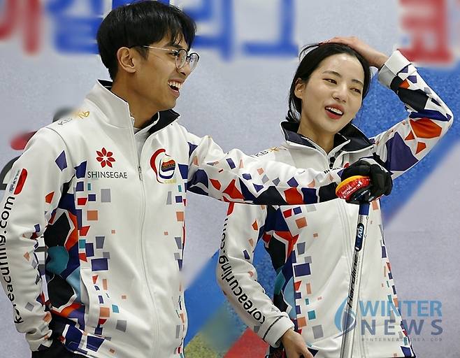 전재익과 송유진은 경북체육회 믹스더블팀으로 최고의 인기를 누려왔다. [MHN스포츠 자료사진]