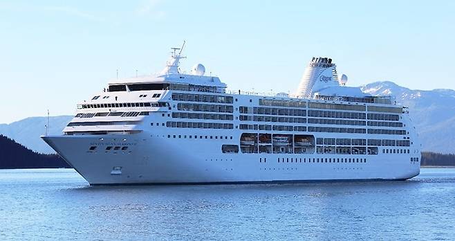 2024년 미국발 세계 일주 크루즈 여행 편이 예약 시작 3시간도 안 돼 매진됐다. '세븐 시즈 마리너' 크루즈선의 모습 [리젠트 세븐 시즈 크루즈 홈페이지 캡처. 재판매 및 DB금지]