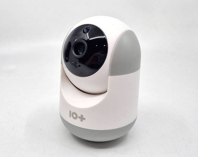 기본 시야각이 넓고 카메라의 상하좌우 회전도 가능해 사각지대가 사실상 없다