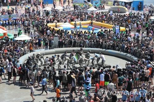 보령머드축제 장면 [연합뉴스 자료사진]