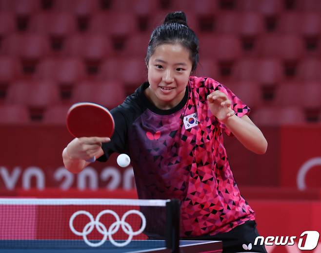 대한민국 탁구 올림픽대표팀 신유빈이 20일 일본 도쿄체육관에서 훈련을 하고 있다. 2021.7.20/사진=뉴스1