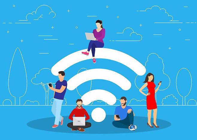 공공장소에 설치된 무선 인터넷 공간 '핫스팟', 출처=셔터스톡