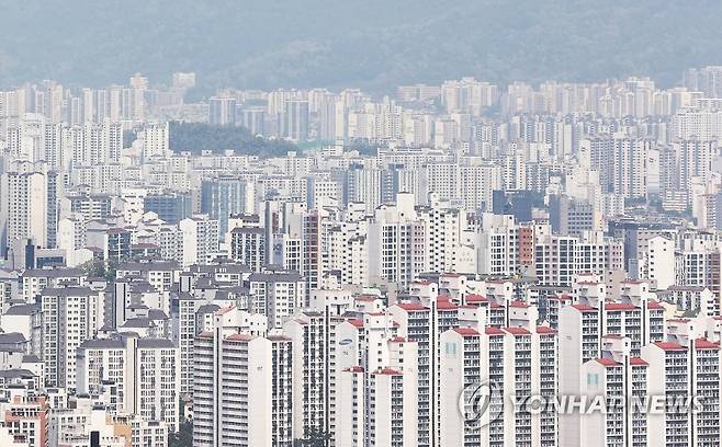 서울 남산에서 바라본 서울시내 아파트  [연합뉴스 자료사진]