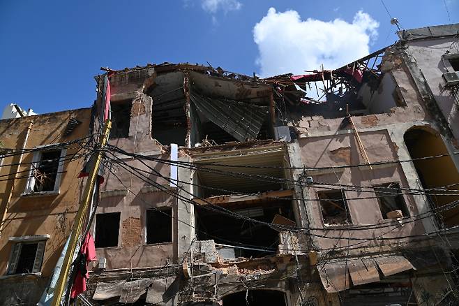 베이루트 폭발 당시 무너진 건물의 모습. 월드비전 제공