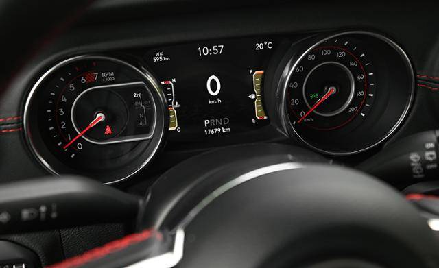 지프 랭글러 루비콘 레콘 에디션 자유로 연비