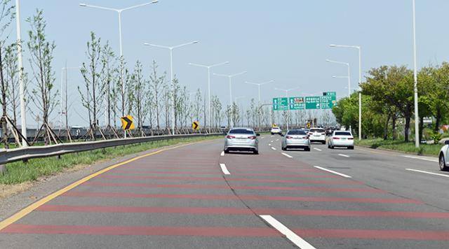 지프 랭글러 루비콘 레콘 에디션 자유로 연비