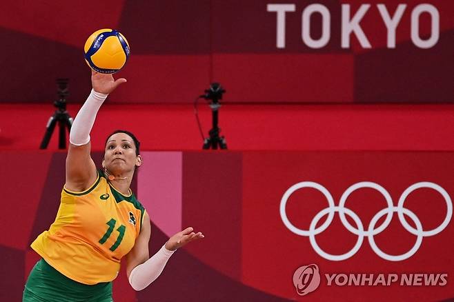 도핑 위반으로 귀국한 브라질 여자 배구대표팀의 탄다라 카이세타. [AFP=연합뉴스]