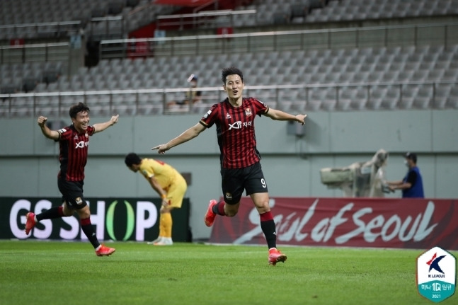 지동원이 FC서울 소속으로 첫 골을 터트리며 팀의 승리를 견인했다.(한국프로축구연맹 제공)