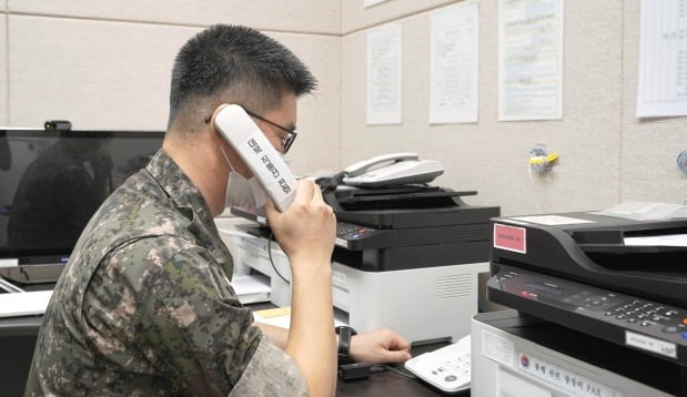 북한이 하반기 한미연합훈련의 사전연습이 시작된 10일 오후 군 통신선과 남북공동연락사무소 채널을 통한 정기통화에 응답하지 않았다. /연합뉴스