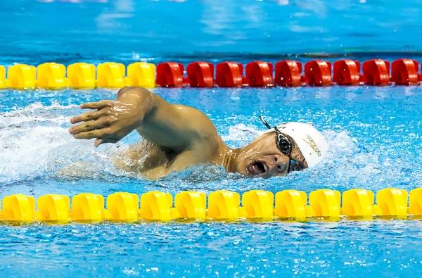 한국 장애인수영 국가대표 조기성이 역영을 펼치고 있는 있다. 조기성은 2016년 리우 대회에서 대회 3관왕에 올랐다. 사진｜대한장애인체육회 제공