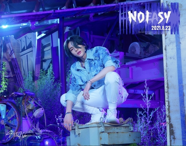 Stray Kids has unveiled a new visual featuring free-spirited energy ahead of their comeback.JYP Entertainment posted eight different teaser images of Regular 2 album NOEASY (Noji) on the official SNS channel of Stray Kids at 0:00 on August 15.The teaser was a hot response from domestic and foreign fans because it had a different atmosphere from the individual image that showed the styling and charisma of the colorful red suit that was opened earlier.Stray Kids drew attention by radiating hip-hop swag with a confident expression.It has a unique sensibility with costumes that match witty objects such as bead bracelets and plastic toy chains.In addition, the phrase in the colorful neon signboard was only partially revealed, raising questions about what it would mean.On the 23rd, Stray Kids will release the title song Songer of the second Regular album and solidify the reputation of Marathon genre pioneer.The new song contains the MZ generation of people who are willing to shout their own sounds to those who give a good name to others lives.The teams production group Three Lacha (3RACHA), composed of Bang Chan, Changbin and Han, participated in the song work, doubling the richness, and adding the grandeur unique to the brass instruments to the colorful sound of traditional Korean music.Especially, it is noteworthy that those who have won Mnet Kingdom: Legendary War (hereinafter referred to as Kingdom) with high quality performance as well as production will be able to show their all-around talent.Shinbo, who has been named on all member credits, proves the true value of self-production group.They are showing extraordinary confidence with the signature teaching content UNVEIL: TRACK (Unvale: Tracks), which gives a glimpse of the atmosphere and sound source of the new album before the official release.Some sound sources, including the unit songs Gone Away (Han, Seungmin, Aien) (Gon Away), Surfin (Rino, Changbin, Felix) (surfing), DOMINO (Domino), etc., starting with the intro tracks CHEESE (Cheese) invited to Stray Kids domain The video was released to expect a wide range of musical spectrum.Stray Kids is the first album to be released in 2021 after winning the final throne of Kingdom, and is receiving enthusiastic attention from global K-pop fans.Prior to the comeback, we will hold Kingdom Week, which will show various contents such as talk show, real variety, and comeback show, and celebrate the championship.The program will be available at Mnet KINGDOMWEEK: at 5:30 pm every day from 17th to 23rd.