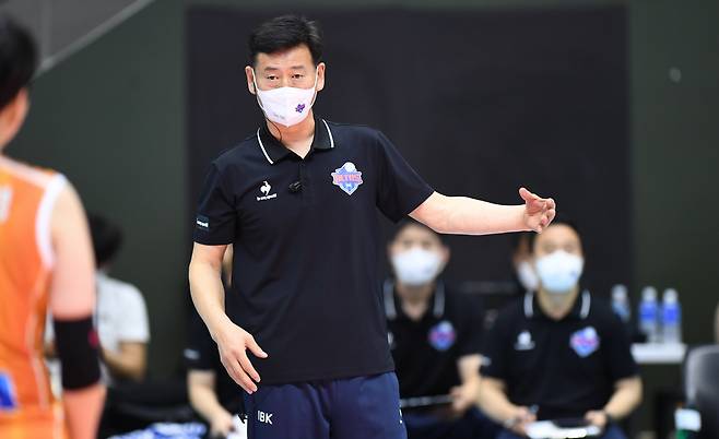 서남원 감독. 사진제공=한국배구연맹