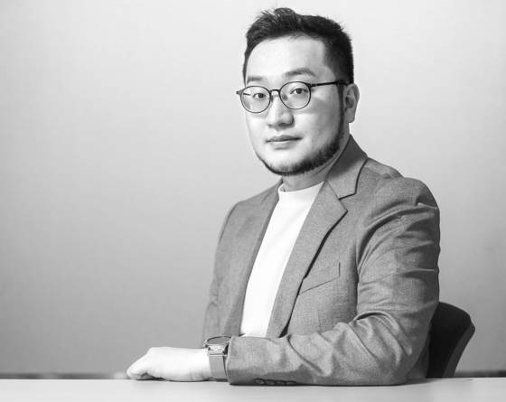 박한슬(30) 약사 출신 작가