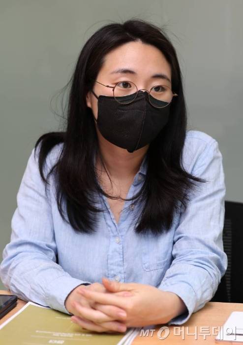 24일 서울 종로구 머니투데이에서 열린 'KIPPS 머니투데이 기획 토론'에서 신지예 한국여성정치네트워크 대표가 발언하고 있다. /사진=이기범 기자 leekb@