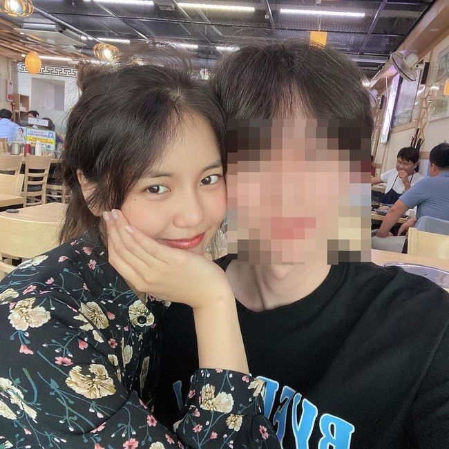 Girls group AOA member Hyejeongs face-to-face photo with a man was revealed, raising suspicions of rupstagram, but the two were found to be between Friends.Later in the day, Hyejeong posted a picture of himself face-to-face with a man on his Instagram account.The photo tagged the mans Instagram account together, and looked more than close friends between the two.Fans asked Hyejeong in some Cognitive comments with the man.But Hyejeong had no answer or explanation for this, and he deleted the photo shortly after posting it: it was so-called a light-sharp.With the suspicion of rupstagram deepened by the photo deletion, Hyejeong once again posted the same photo, this time with the article BEST FRIEND added.However, Hyejeong raised his curiosity by deleting this photo soon.The photo posted by Hyejeong was not a rupstagram. An FNC entertainment official said, The two have been close since high school.Regarding the photo deletion, he explained, I think I deleted it after I posted the photo and I was embarrassed to see it.Hyejeong, who posted a photo with close friend, was embroiled in a sudden rump-stagram allegations.However, as the two people were revealed between Friends, the suspicion of rupstagram related to photo deletion was concluded with Happening.Meanwhile, Hyejeong made his debut as an AOA in 2012.He is currently working on Acting, and has appeared in Drama Pur, (I know not much) family, and Love # hashtag.