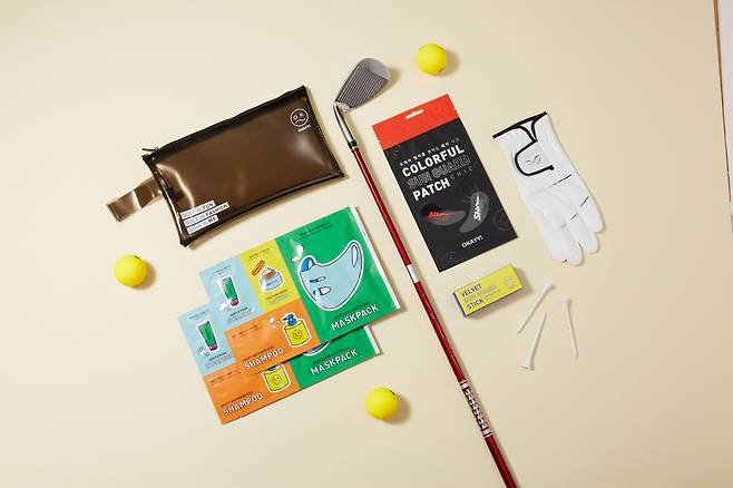 골프존의 뷰티케어 브랜드 ‘오케이(OKAYY)’에서 골퍼들의 쾌적한 라운드를 위한 간편 케어 제품 ‘오케이 올인원 키트’를 출시했다. (골프존 제공)