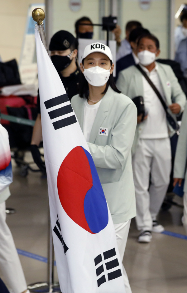 김연경은 도쿄올림픽이 끝난 뒤 17년의 국가대표 생활에 마침표를 찍고 6일 취재진과 비대면 화상 인터뷰를 가졌다.  뉴시스